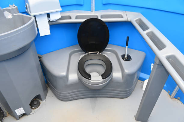 Best Emergency porta potty rental  in Tipton, IN
